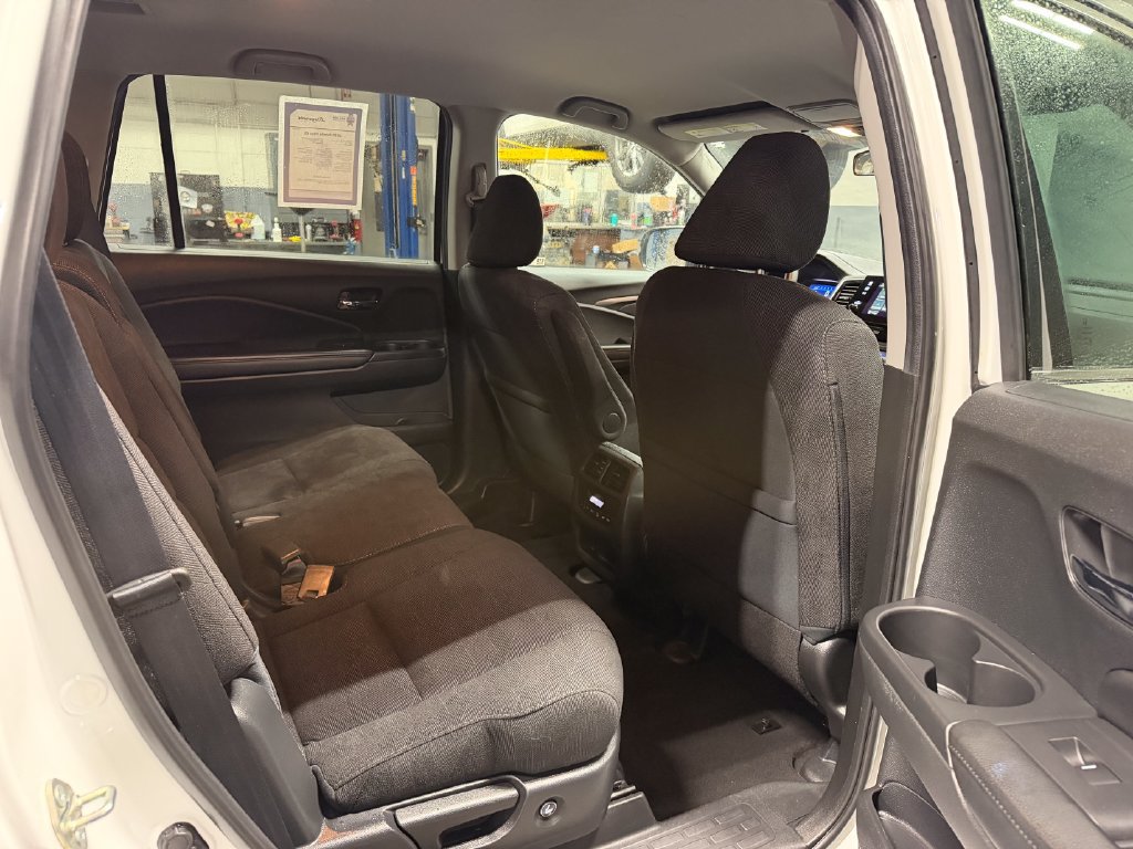 Used 2020 Honda Pilot EX image 22