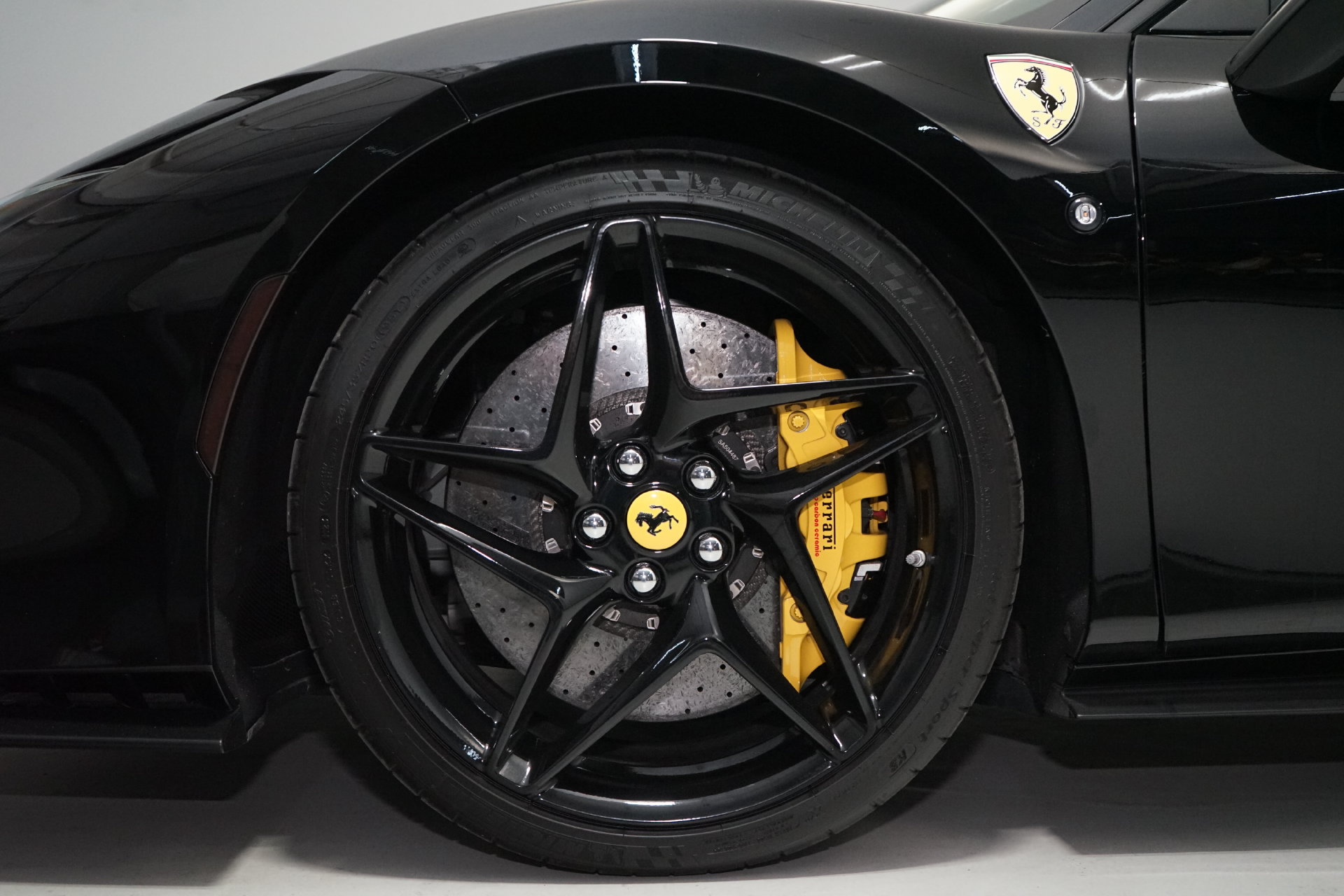 Used 2020 Ferrari F8 Tributo RWD image 28