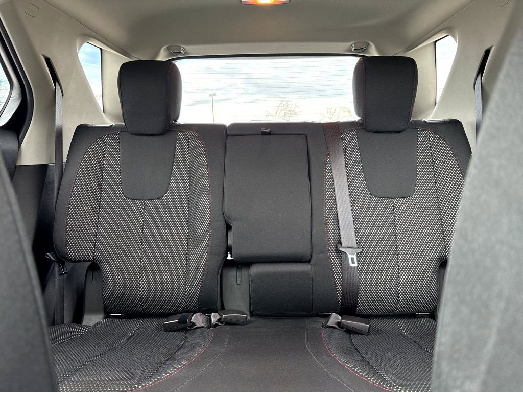 Used 2015 Chevrolet Equinox LT w/ Driver Convenience Package AWD/4WD image 7