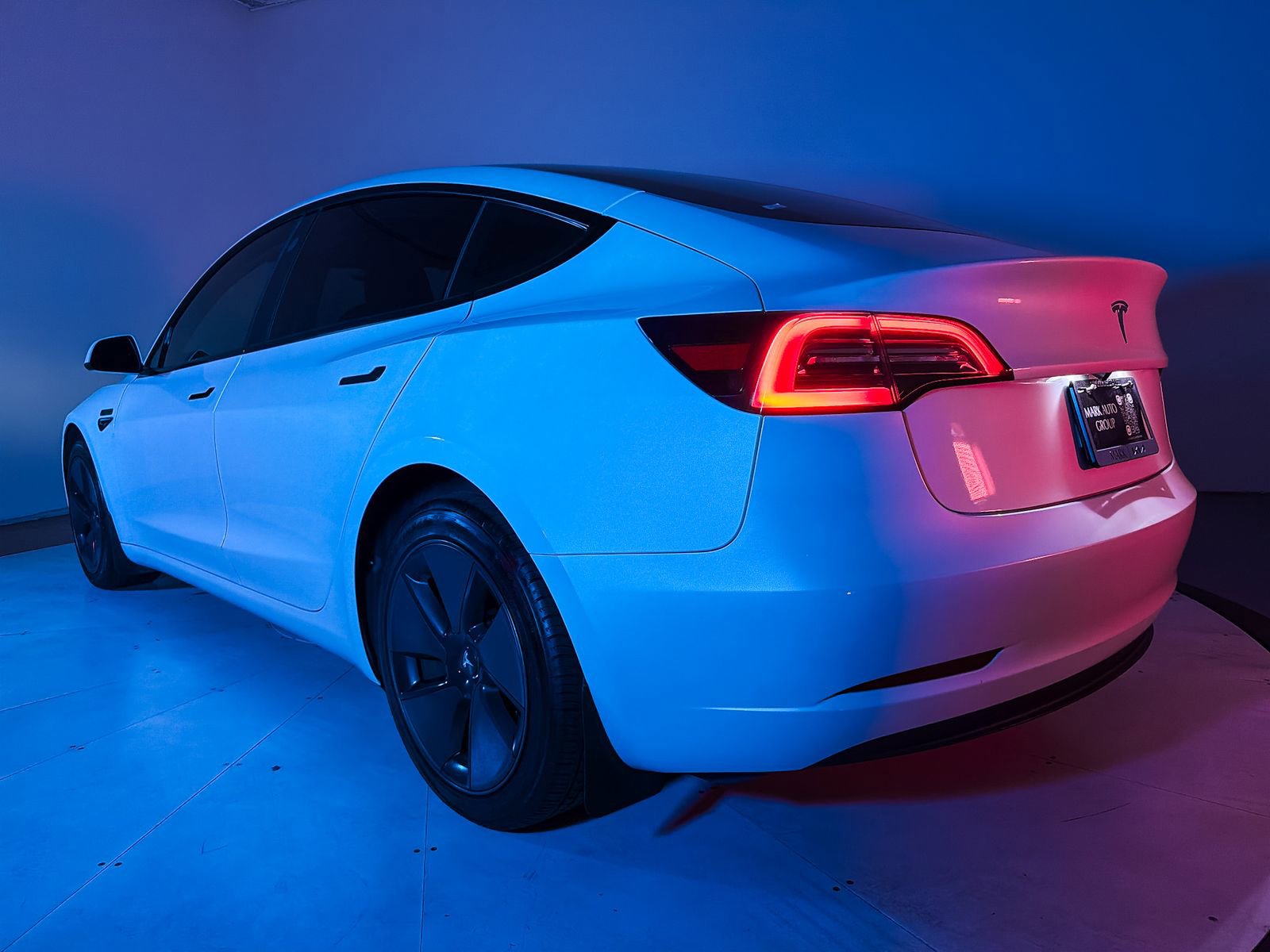 Used 2023 Tesla Model 3 Standard Range RWD image 7