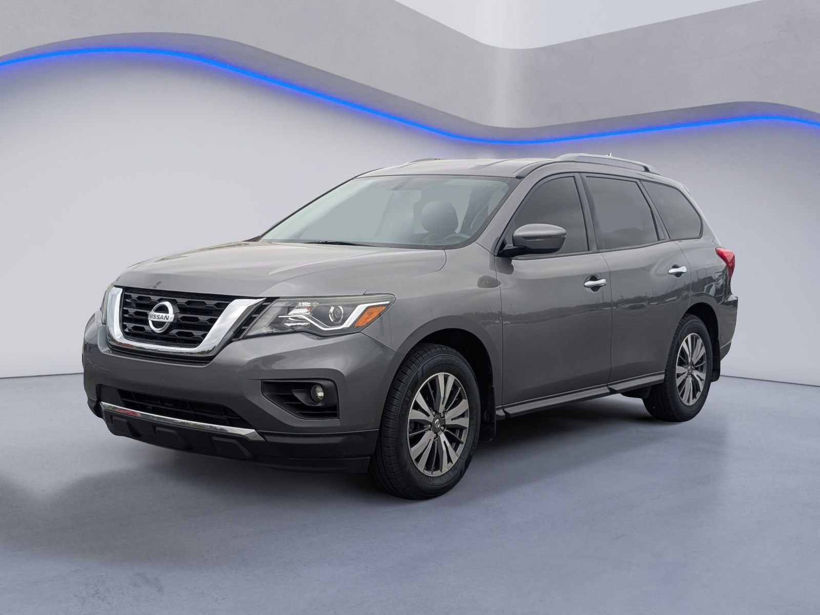 Used 2018 Nissan Pathfinder SV image 10