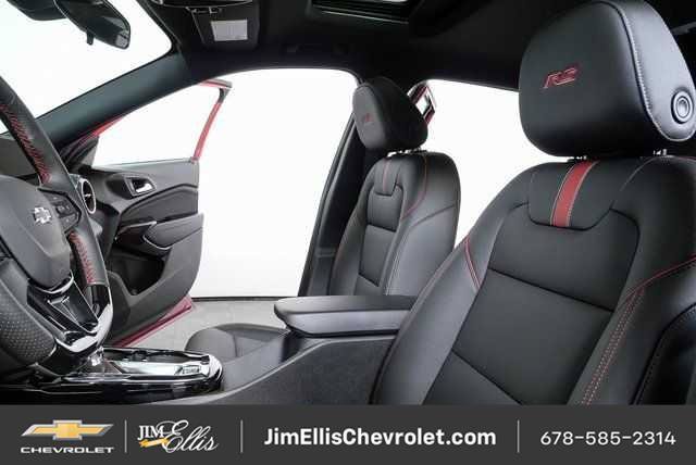 New 2026 Chevrolet Trax RS w/ Sunroof Package FWD image 5