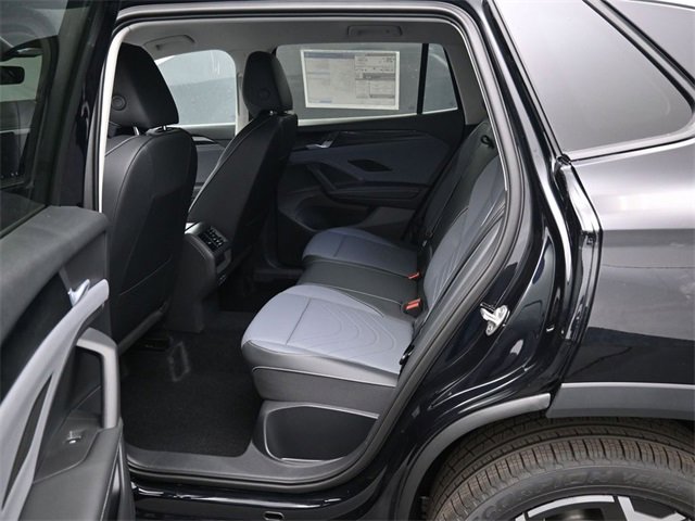 New 2026 Volkswagen Tiguan SE image 11