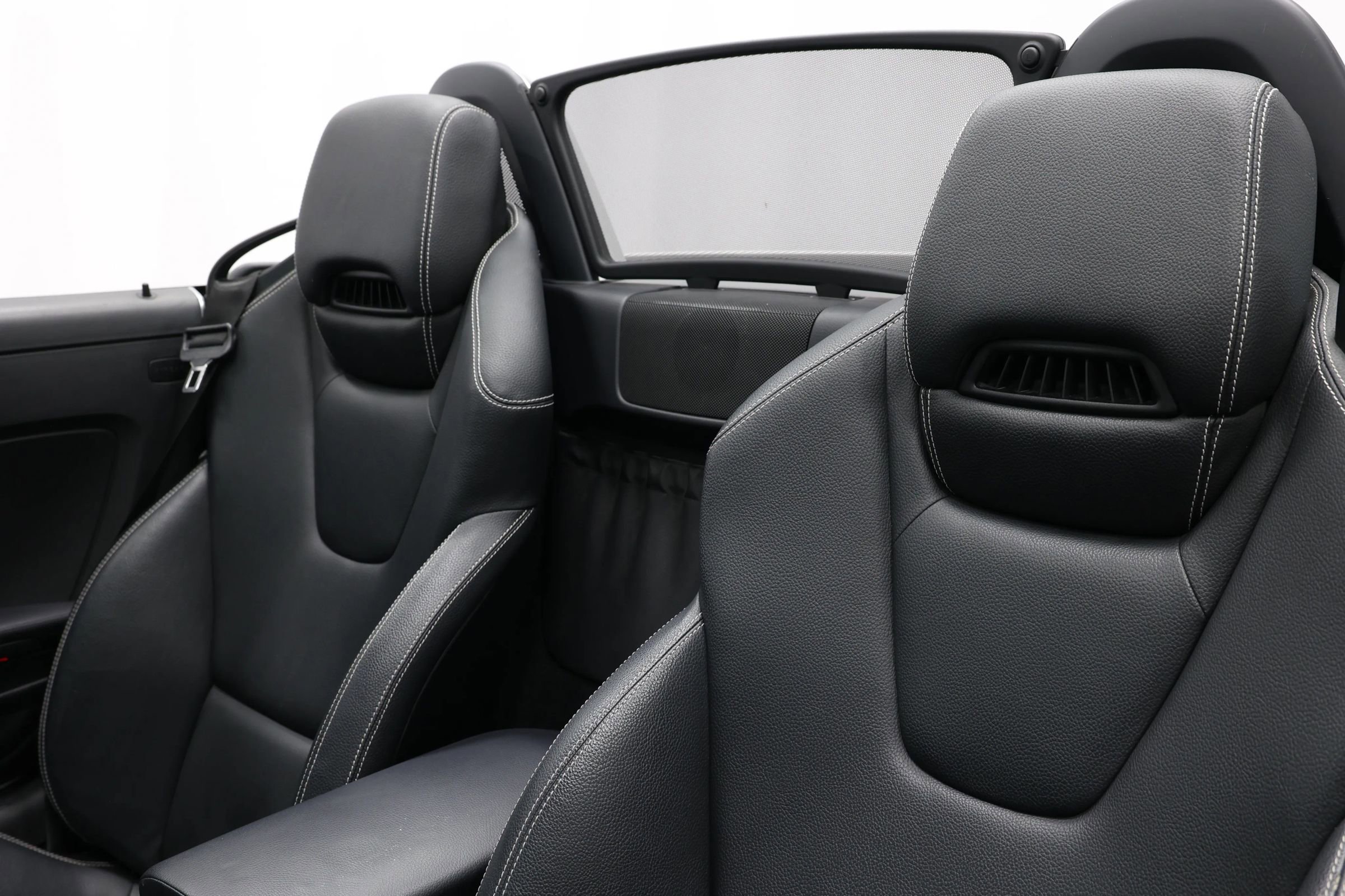 Used 2015 Mercedes-Benz SLK 250 image 3