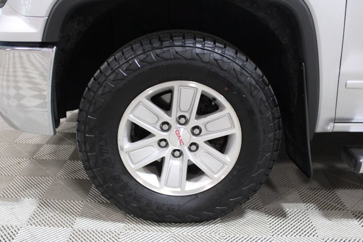 Used 2018 GMC Sierra 1500 SLE w/ SLE Value Package AWD/4WD image 41