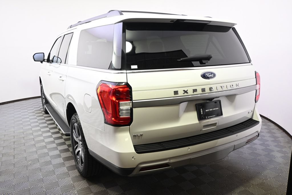 Used 2023 Ford Expedition Max XLT AWD/4WD image 4