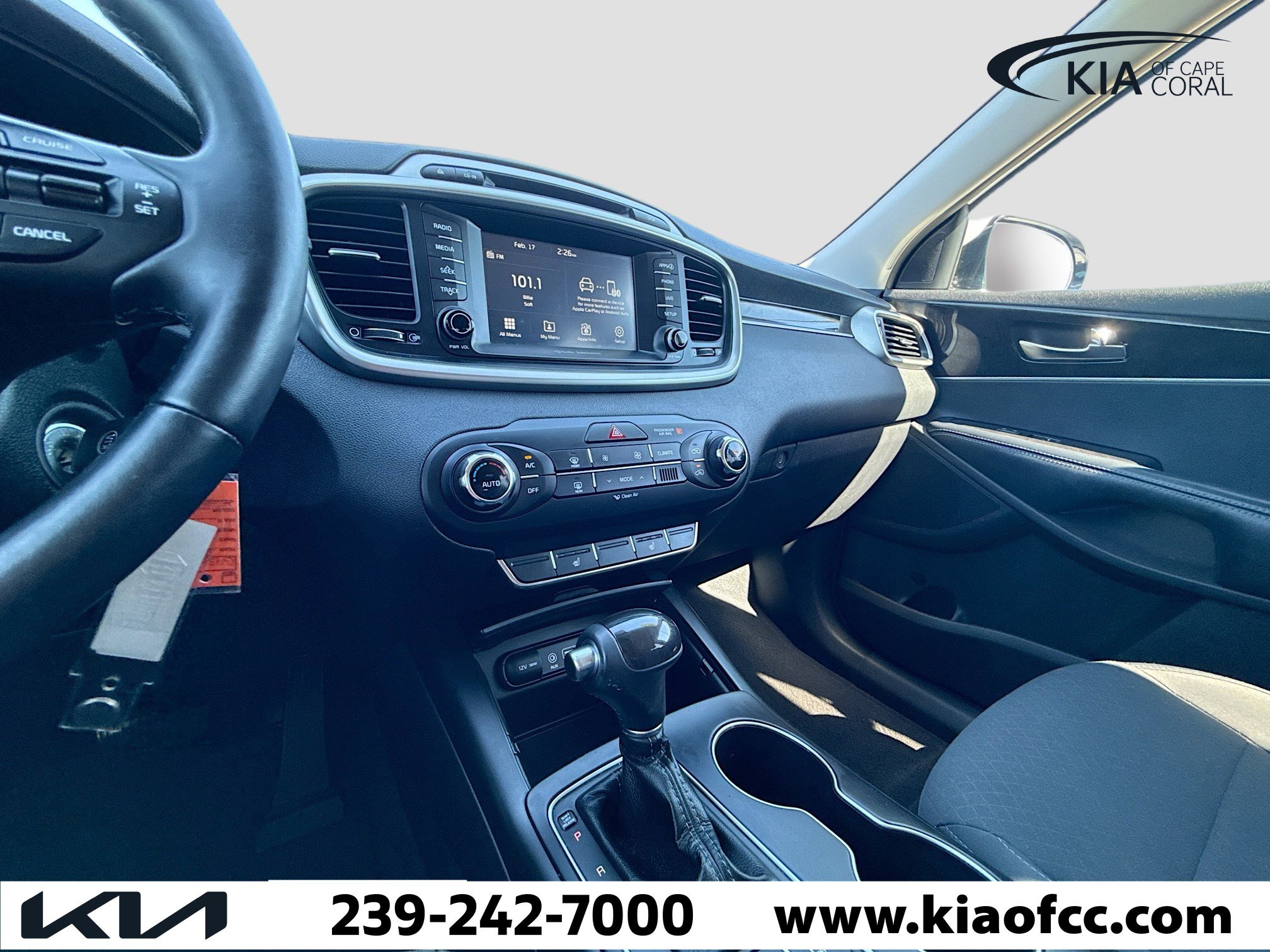 Used 2017 Kia Sorento LX w/ LX Convenience Package image 26