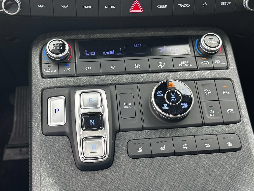 Certified 2024 Hyundai Palisade Limited AWD/4WD image 32