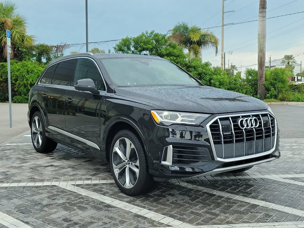 Used 2022 Audi Q7 3.0T Premium Plus w/ Premium Plus Package AWD/4WD image 7