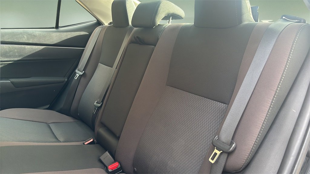 Used 2019 Toyota Corolla LE image 12