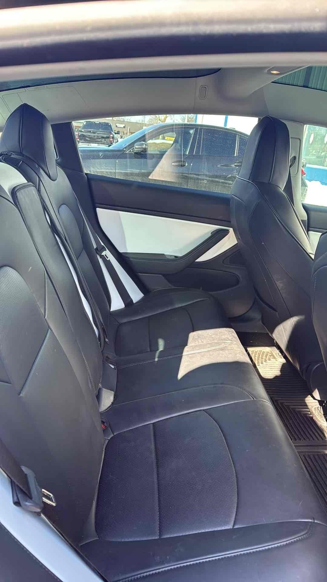 Used 2019 Tesla Model 3 Long Range image 11