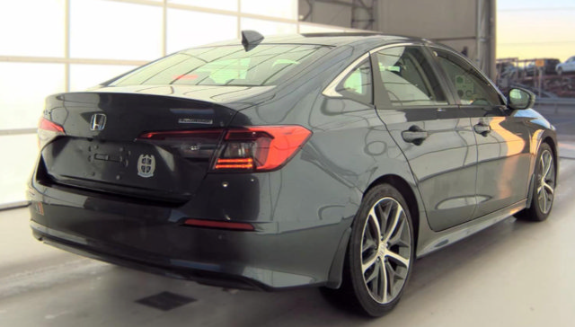 Used 2024 Honda Civic Touring image 4