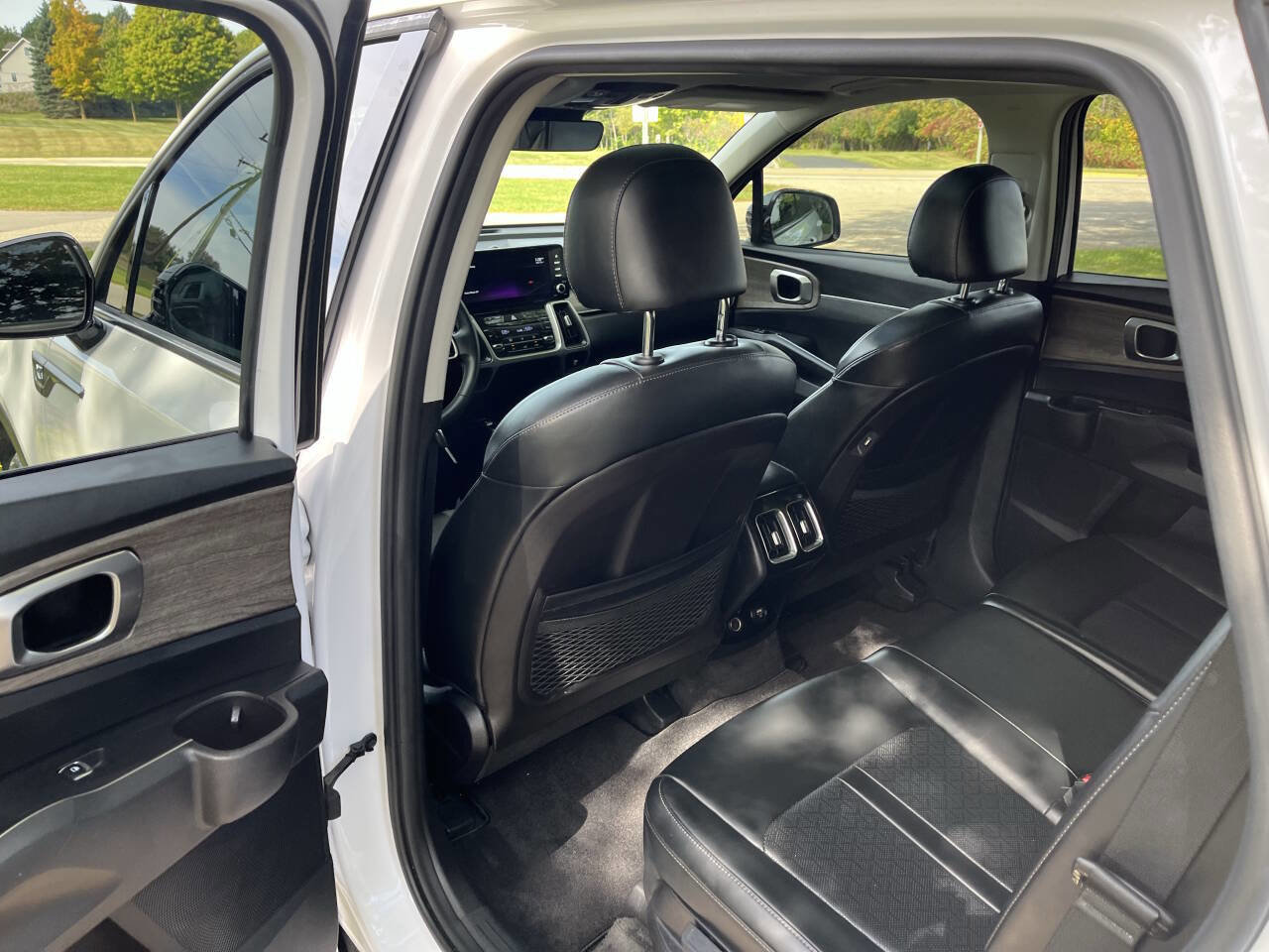 Used 2022 Kia Sorento S w/ Panoramic Sunroof Package image 29