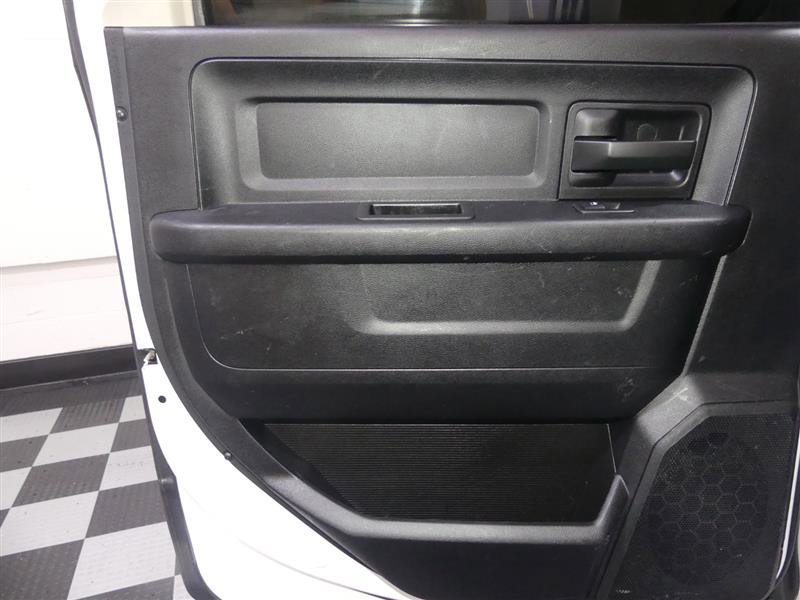 Used 2018 RAM 3500 Tradesman w/ Chrome Appearance Group image 20