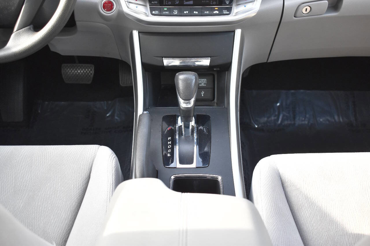 Used 2014 Honda Accord EX image 31