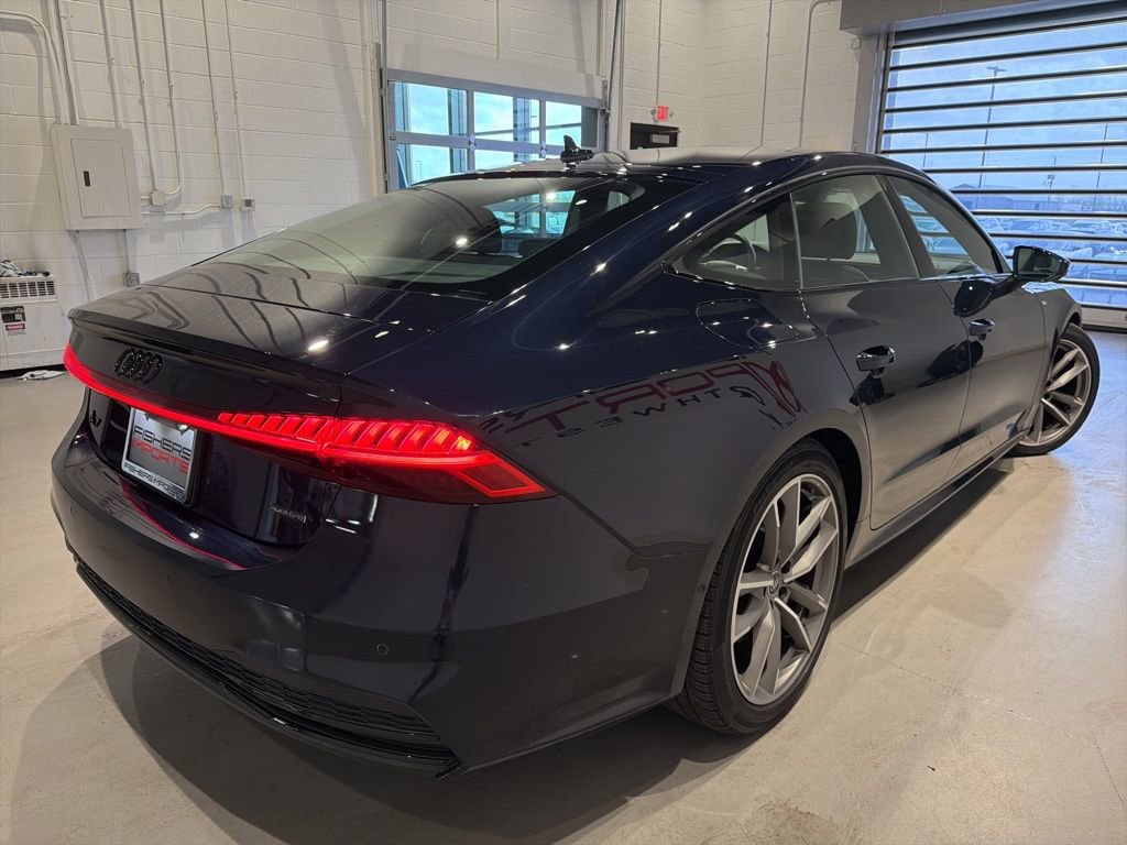 Used 2021 Audi A7 e Premium Plus w/ Black Optic Package AWD/4WD image 4
