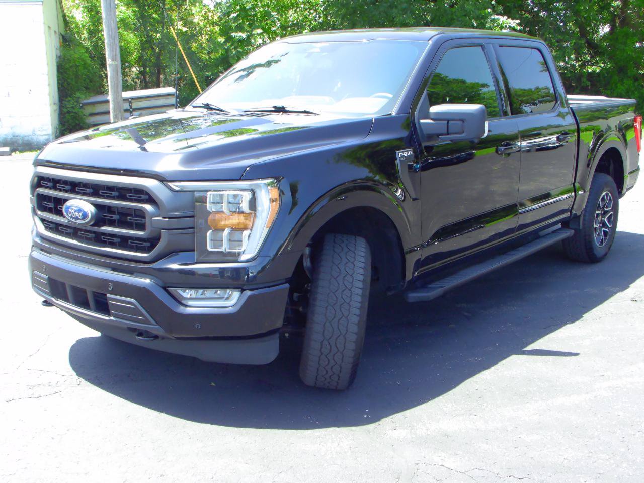 Used 2023 Ford F150 XLT w/ Equipment Group 302A High AWD/4WD image 3