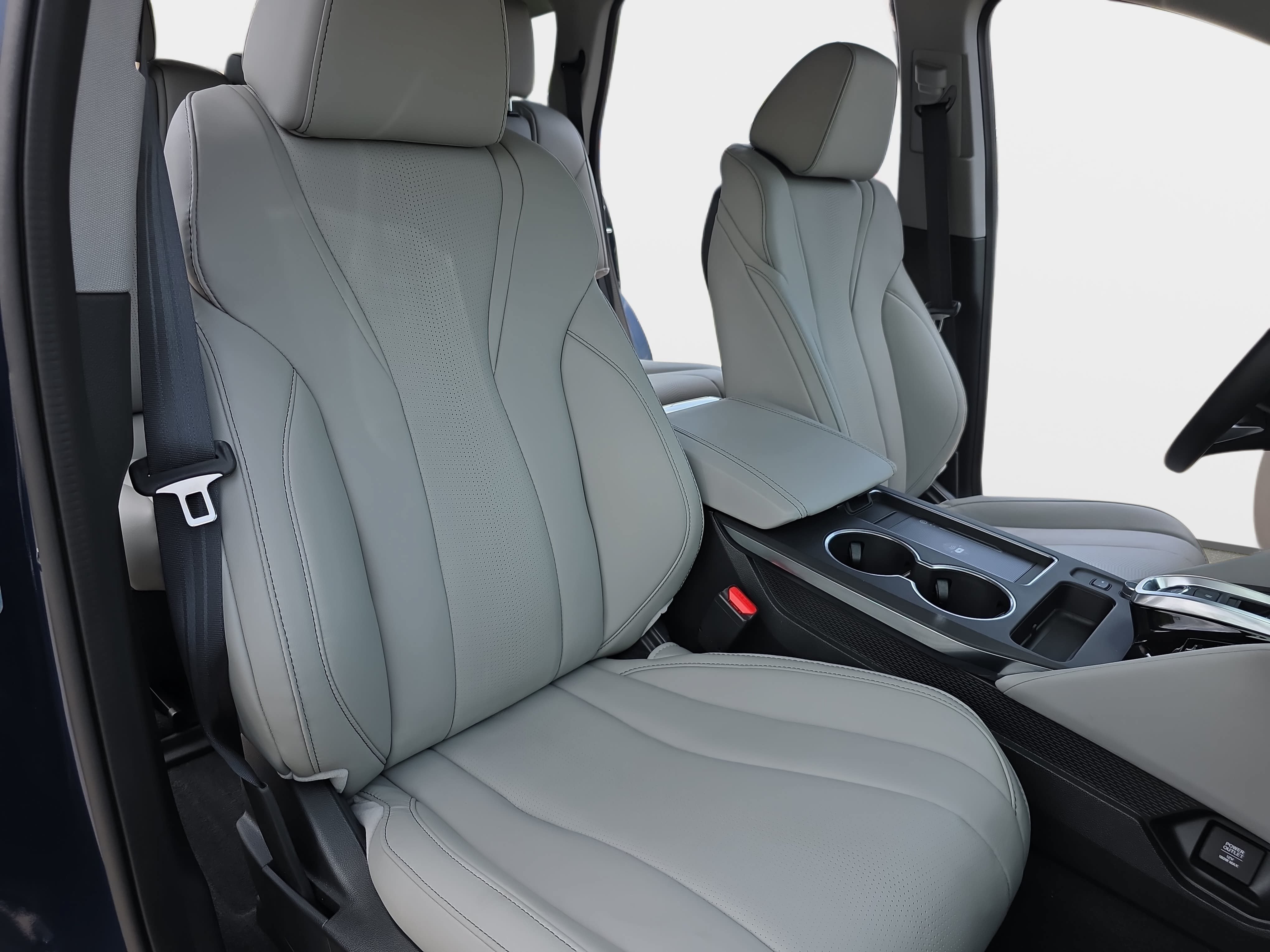 Certified 2025 Acura MDX SH-AWD w/ Technology Package image 10