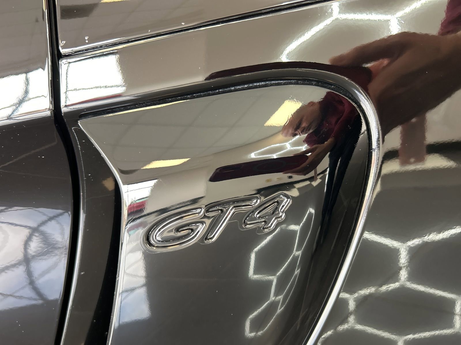 Used 2016 Porsche Cayman GT4 image 8