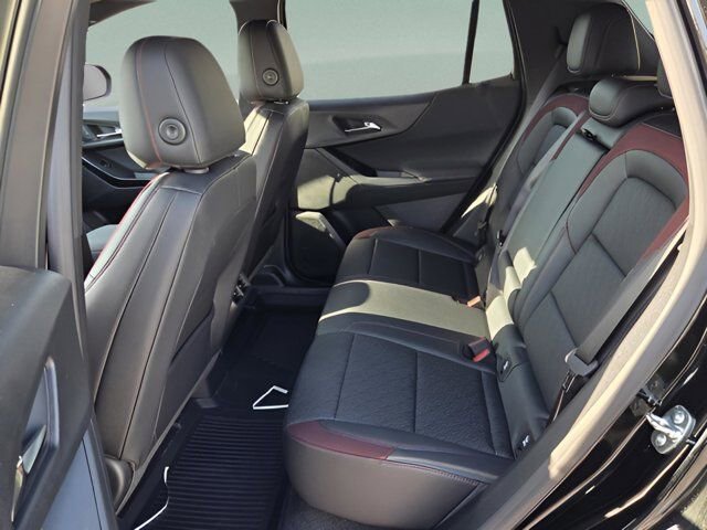 New 2026 Chevrolet Equinox RS w/ LPO, Floor Liner Package FWD image 33