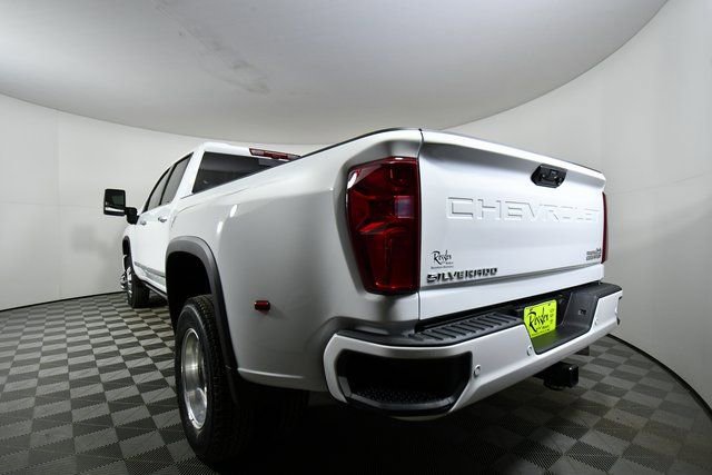 New 2026 Chevrolet Silverado 3500 High Country w/ Technology Package image 13
