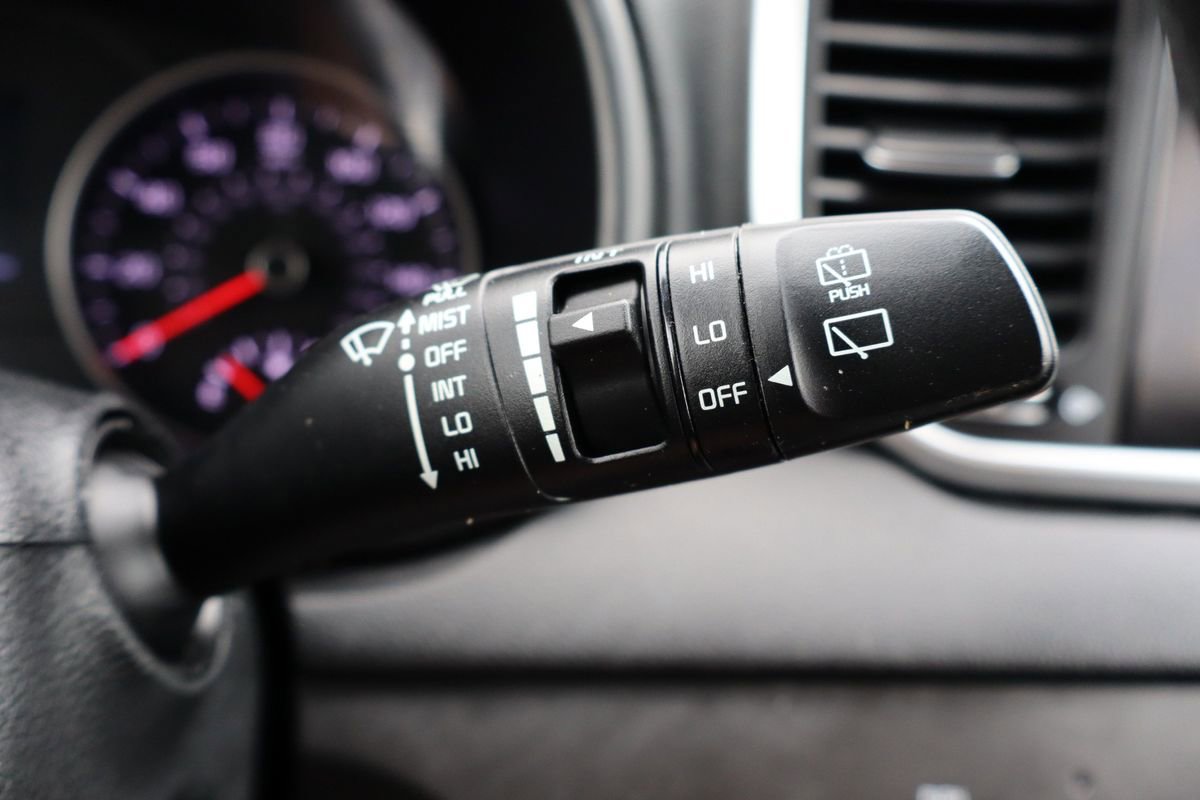 Used 2022 Kia Sportage LX image 32