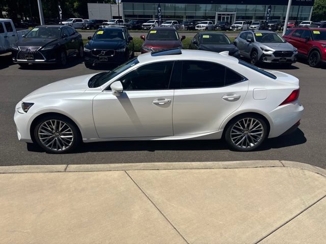 Used 2017 Lexus IS 200t RWD image 6