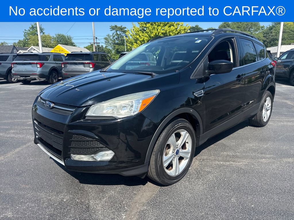 Used 2016 Ford Escape SE w/ Equipment Group 201A FWD image 2