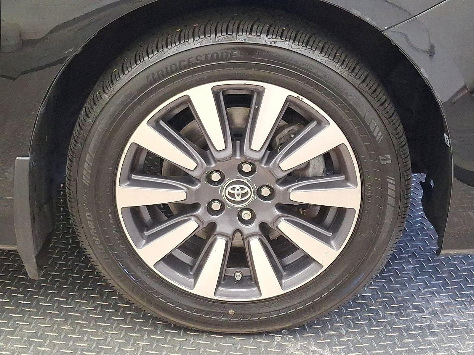 Certified 2019 Toyota Sienna Limited Premium w/ Protection Package AWD/4WD image 31