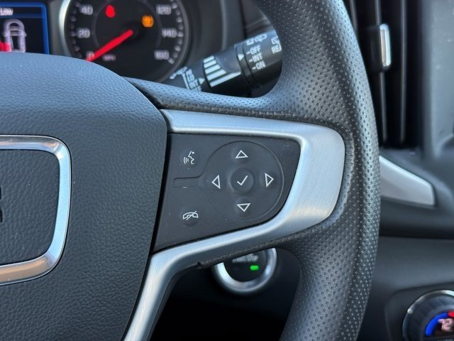 Used 2023 GMC Terrain SLE w/ Driver Convenience Package image 31