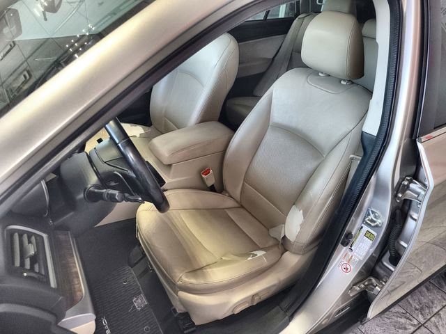 Used 2016 Subaru Outback 2.5i Limited image 11