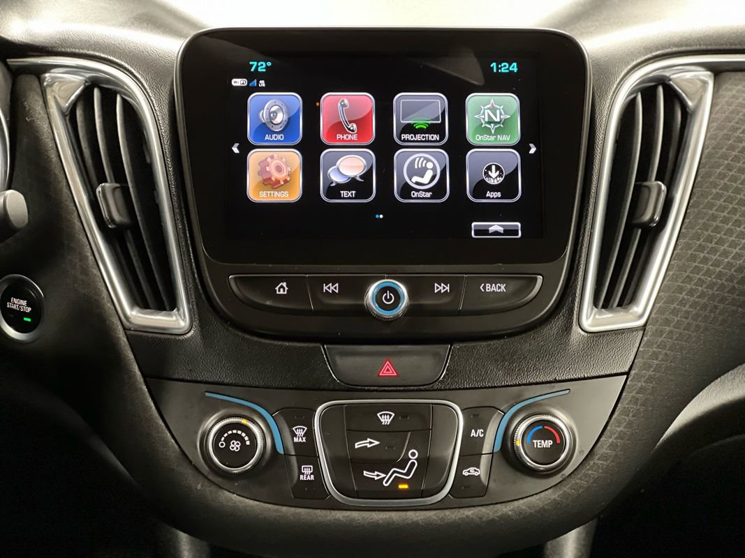 Used 2018 Chevrolet Malibu LT w/ Driver Confidence Package image 28