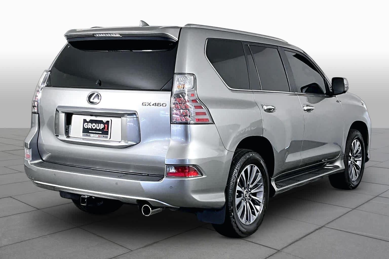 Used 2022 Lexus GX 460 Luxury w/ Accessory Package AWD/4WD image 12