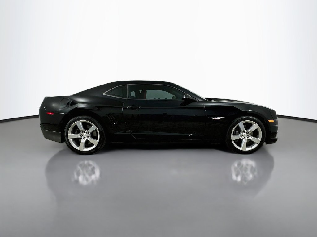 Used 2010 Chevrolet Camaro SS w/ RS Package RWD image 9
