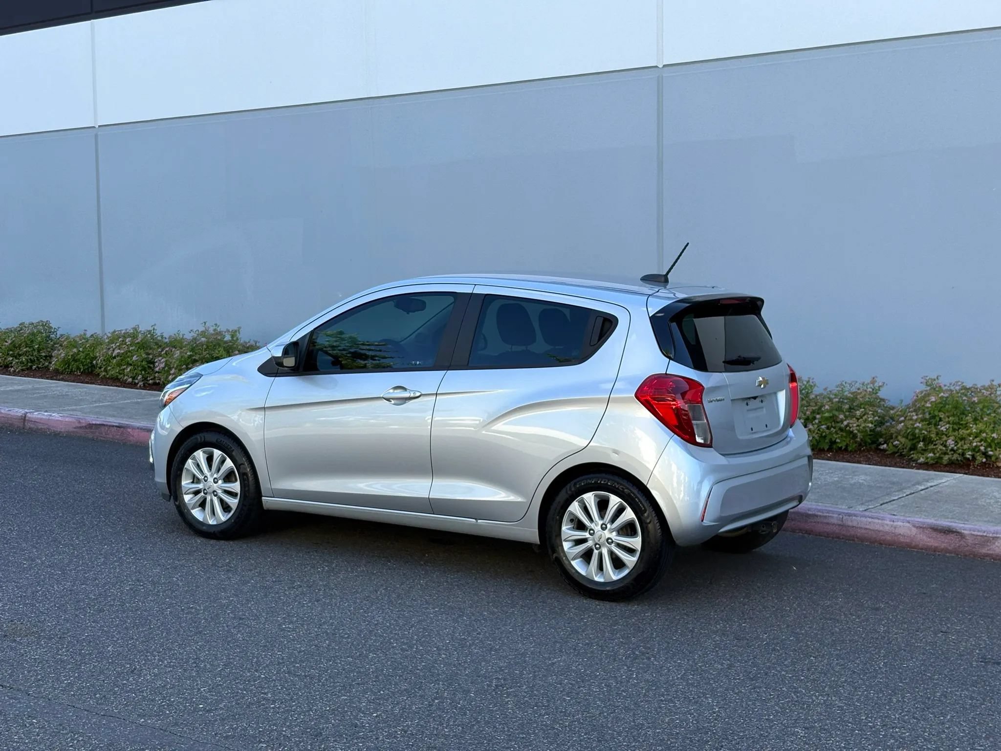 Used 2018 Chevrolet Spark LT FWD image 4