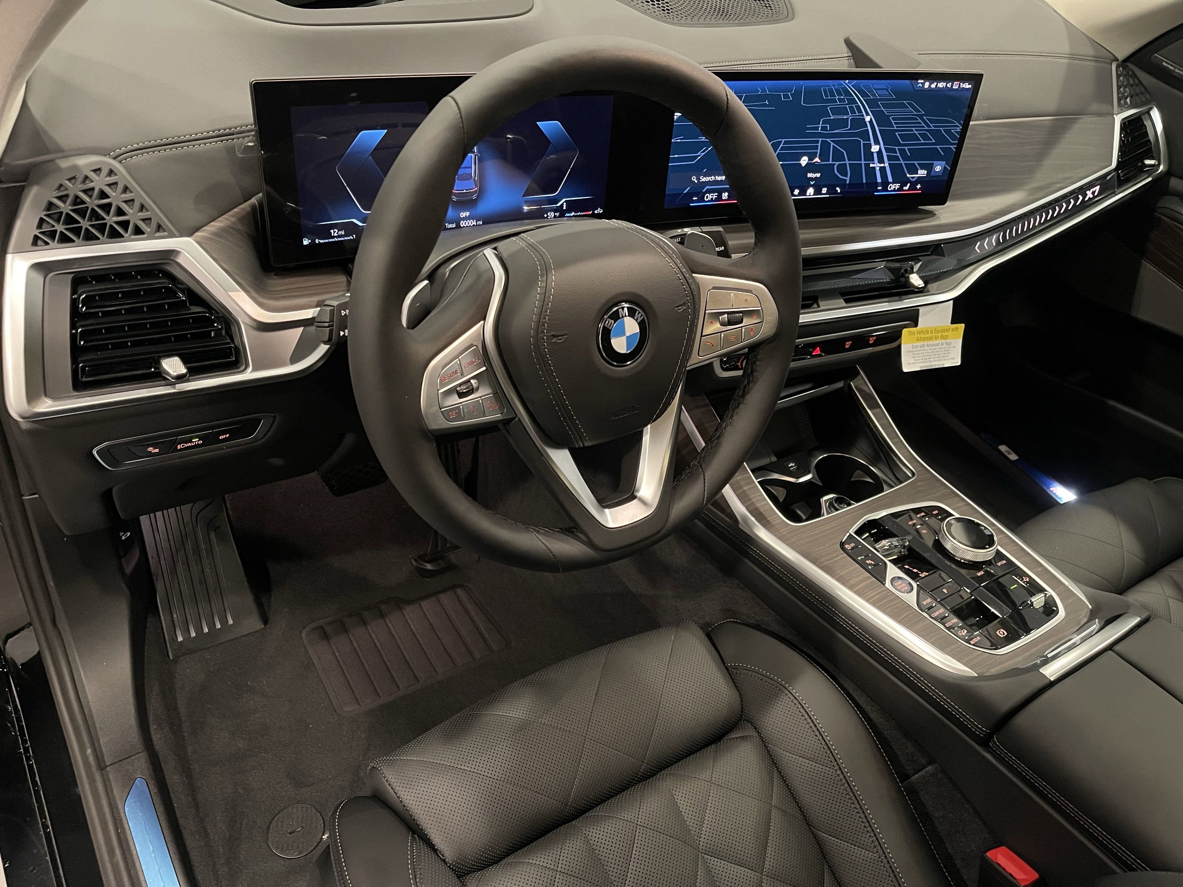Used 2026 BMW X7 xDrive40i w/ Premium Package AWD/4WD image 7