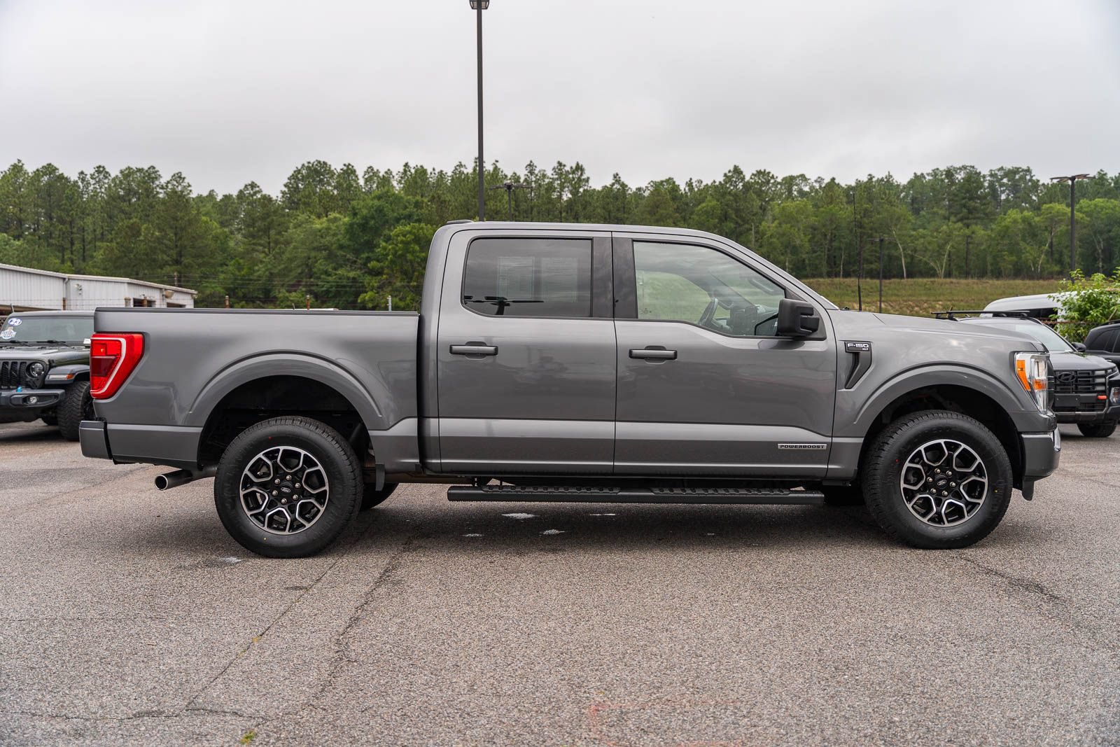 Certified 2022 Ford F150 XLT w/ Equipment Group 301A Mid AWD/4WD image 10