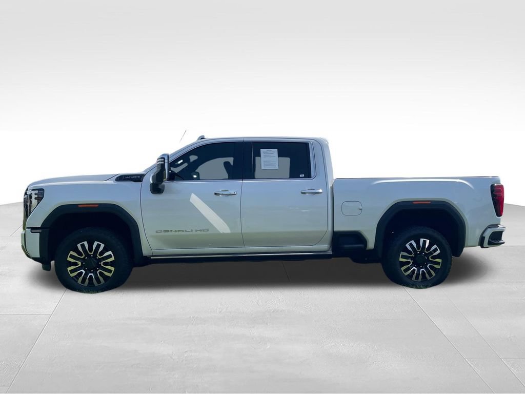 Used 2024 GMC Sierra 2500 Denali Ultimate AWD/4WD image 2