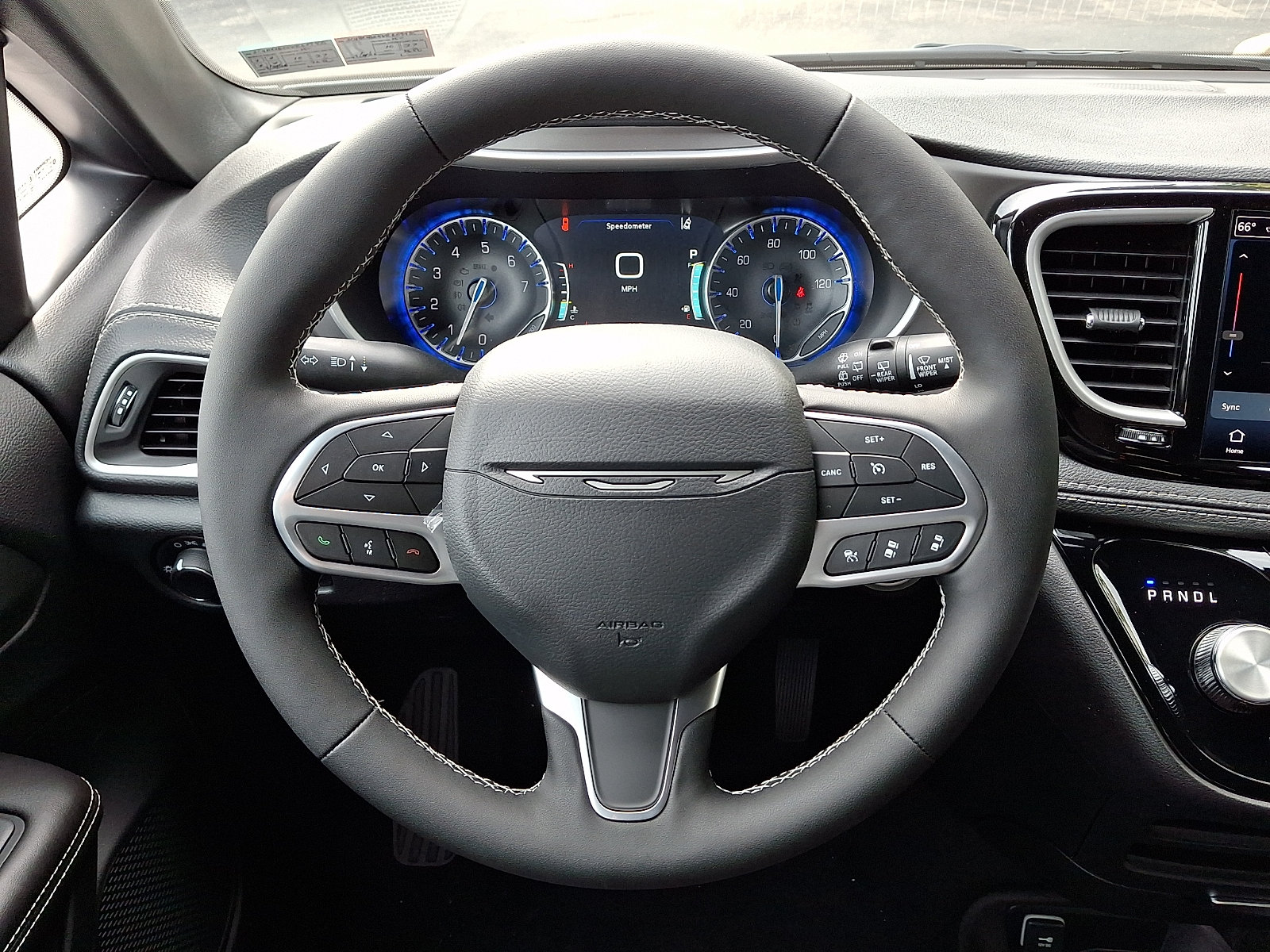 New 2027 Chrysler Pacifica Select FWD image 13