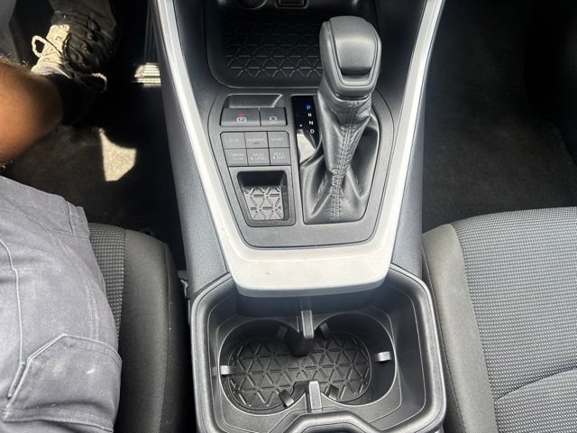Used 2025 Toyota RAV4 LE AWD/4WD image 24