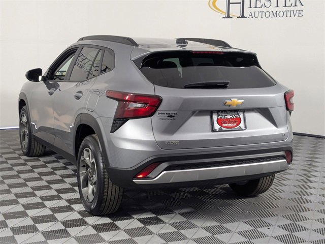 Certified 2025 Chevrolet Trax LT w/ LT Convenience Package image 5