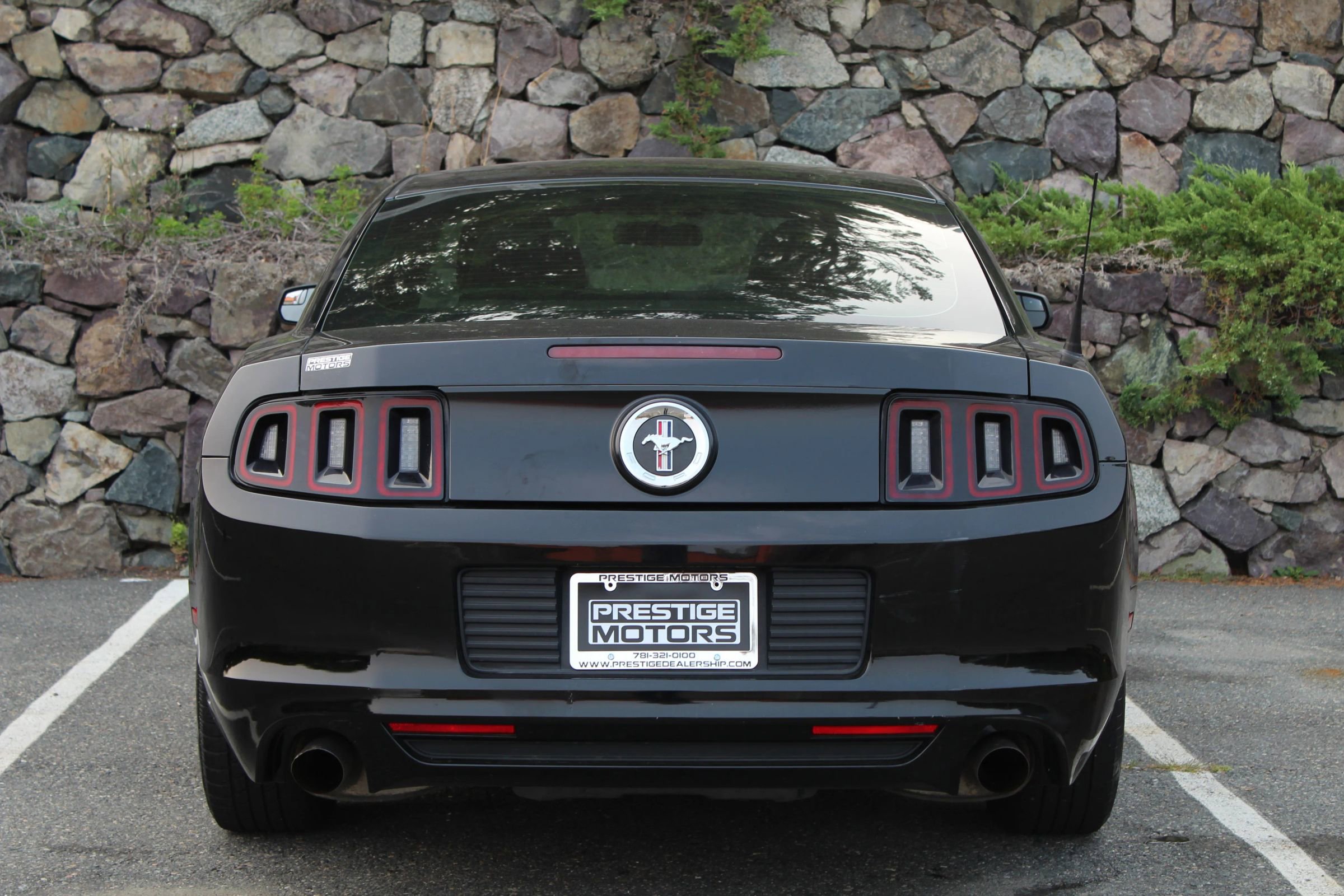 Used 2014 Ford Mustang V6 Coupe 2D image 8