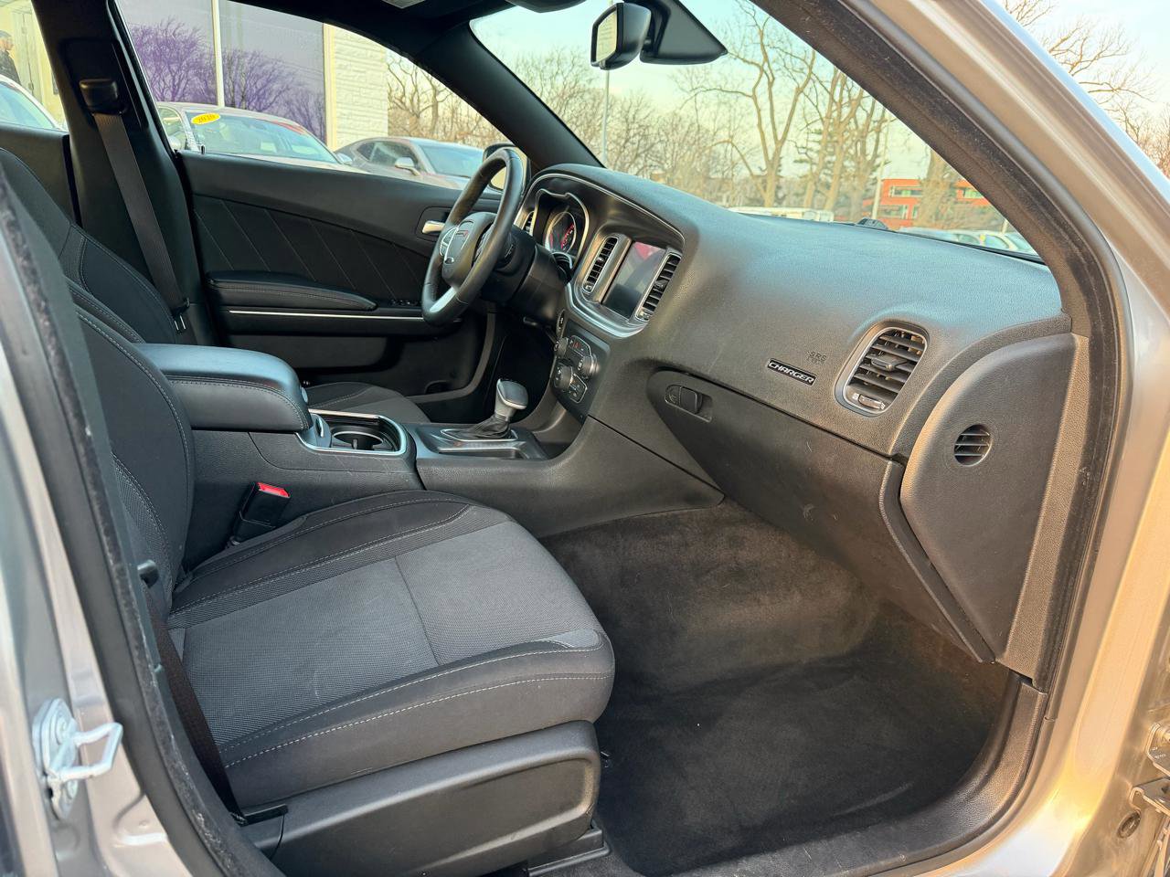 Used 2016 Dodge Charger SXT AWD/4WD image 18