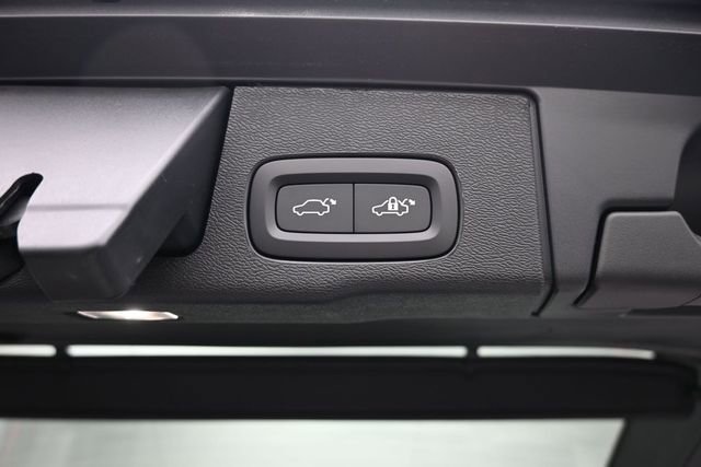 New 2026 Volvo XC60 B5 Ultra w/ Protection Package Premier AWD/4WD image 34