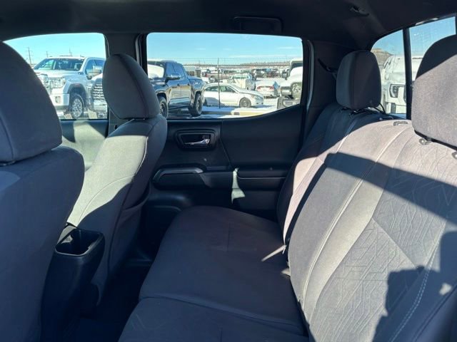 Used 2017 Toyota Tacoma TRD Off-Road image 15