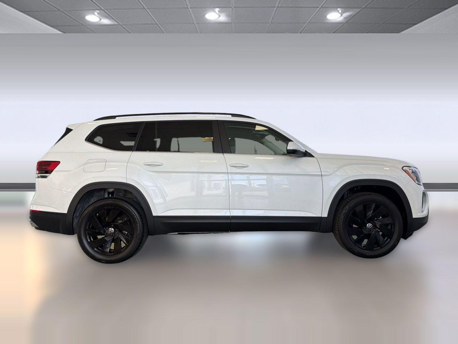 New 2026 Volkswagen Atlas SE FWD image 8