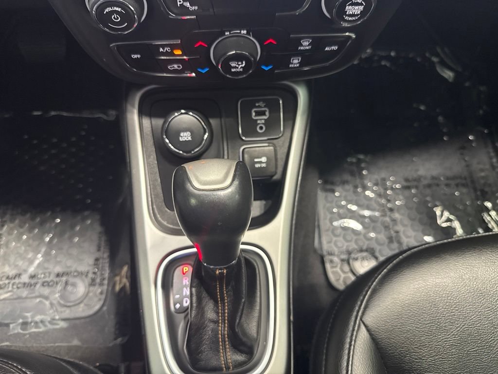 Used 2018 Jeep Compass Latitude w/ Popular Equipment Group AWD/4WD image 16