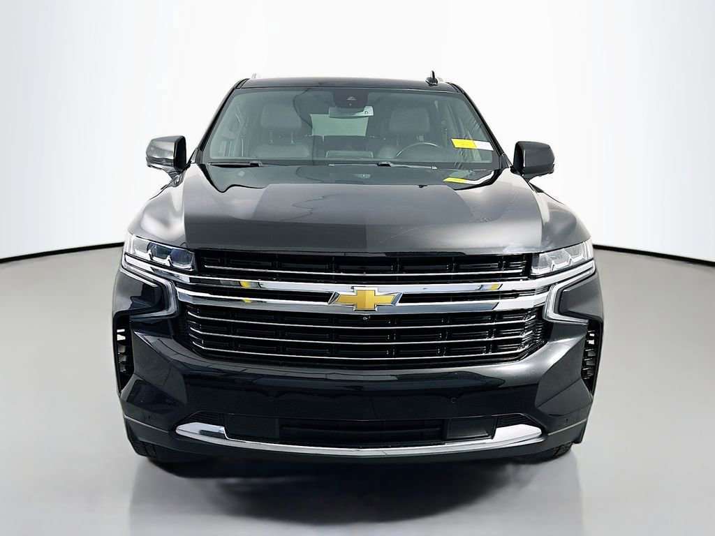 Used 2023 Chevrolet Suburban LT w/ Luxury Package RWD video 2