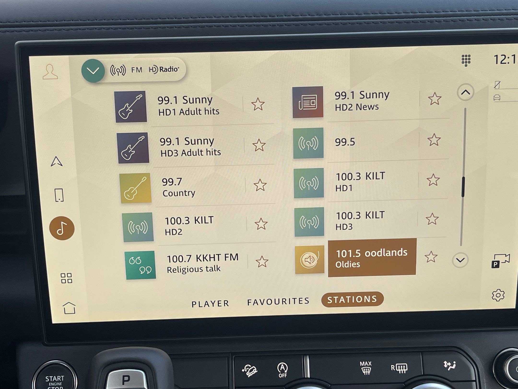 New 2026 Land Rover Defender 110 S image 26