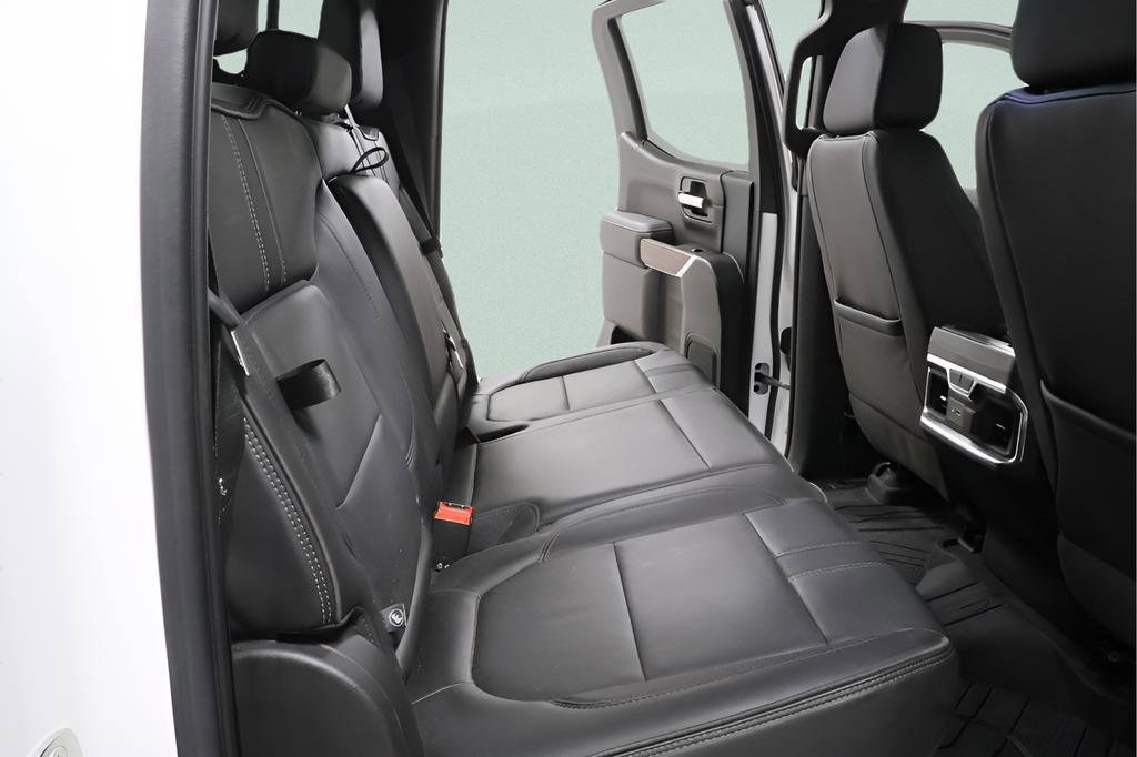 Used 2021 Chevrolet Silverado 1500 High Country w/ Technology Package image 29